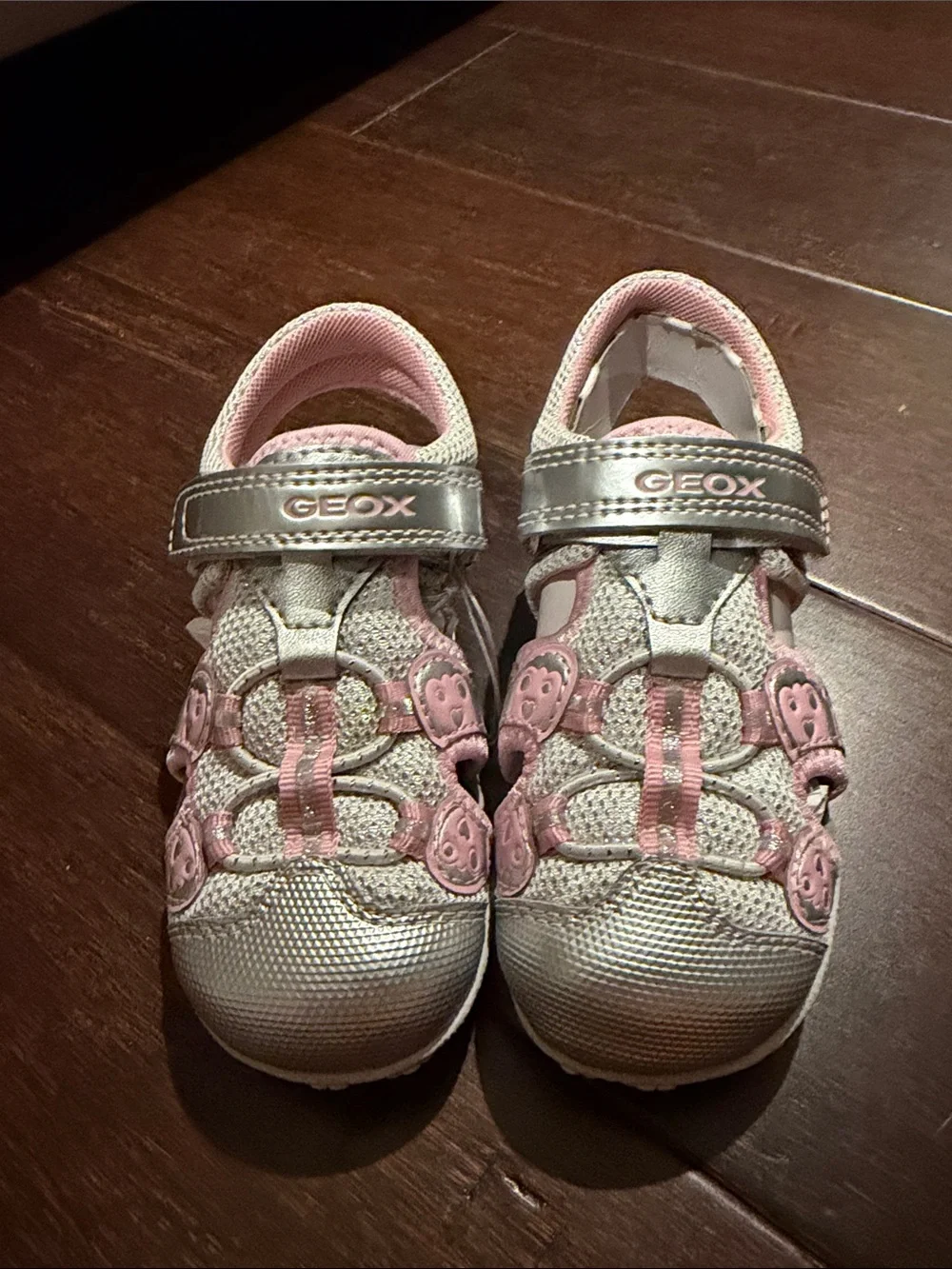 Geox closed toe